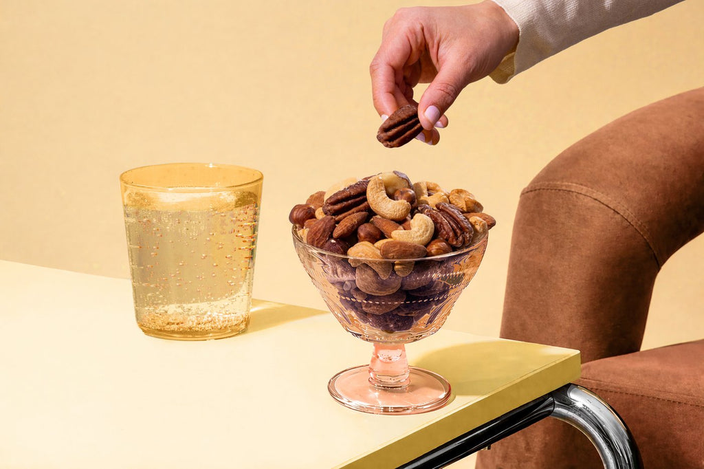 Roasted Mixed Nuts (50% Less Salt) M0